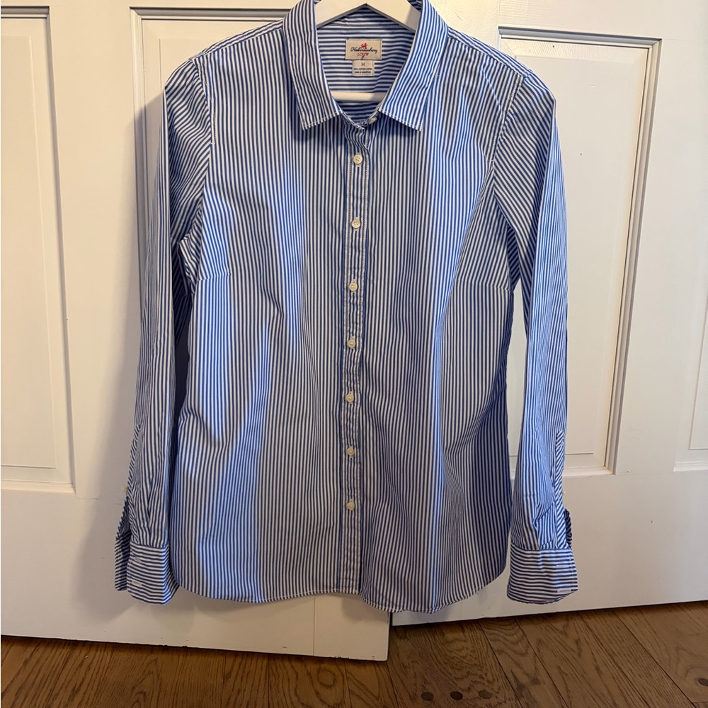 J. Crew Blue & White Striped Dress Shirt 🪩♻️